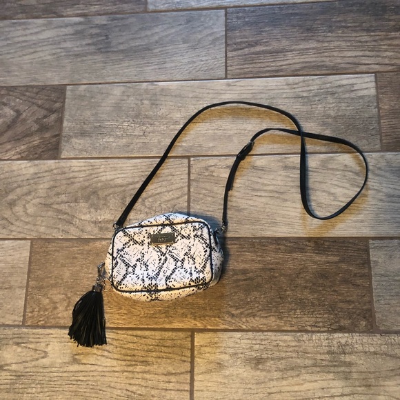 Victoria's Secret Black and White Crossbody Bag - Picture 2 of 5